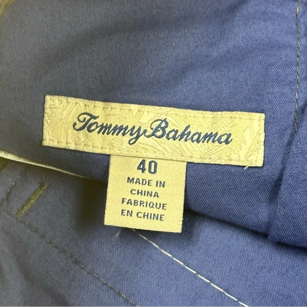 Tommy Bahama- Men’s Gray Athletic Marlin Shorts, Size 40